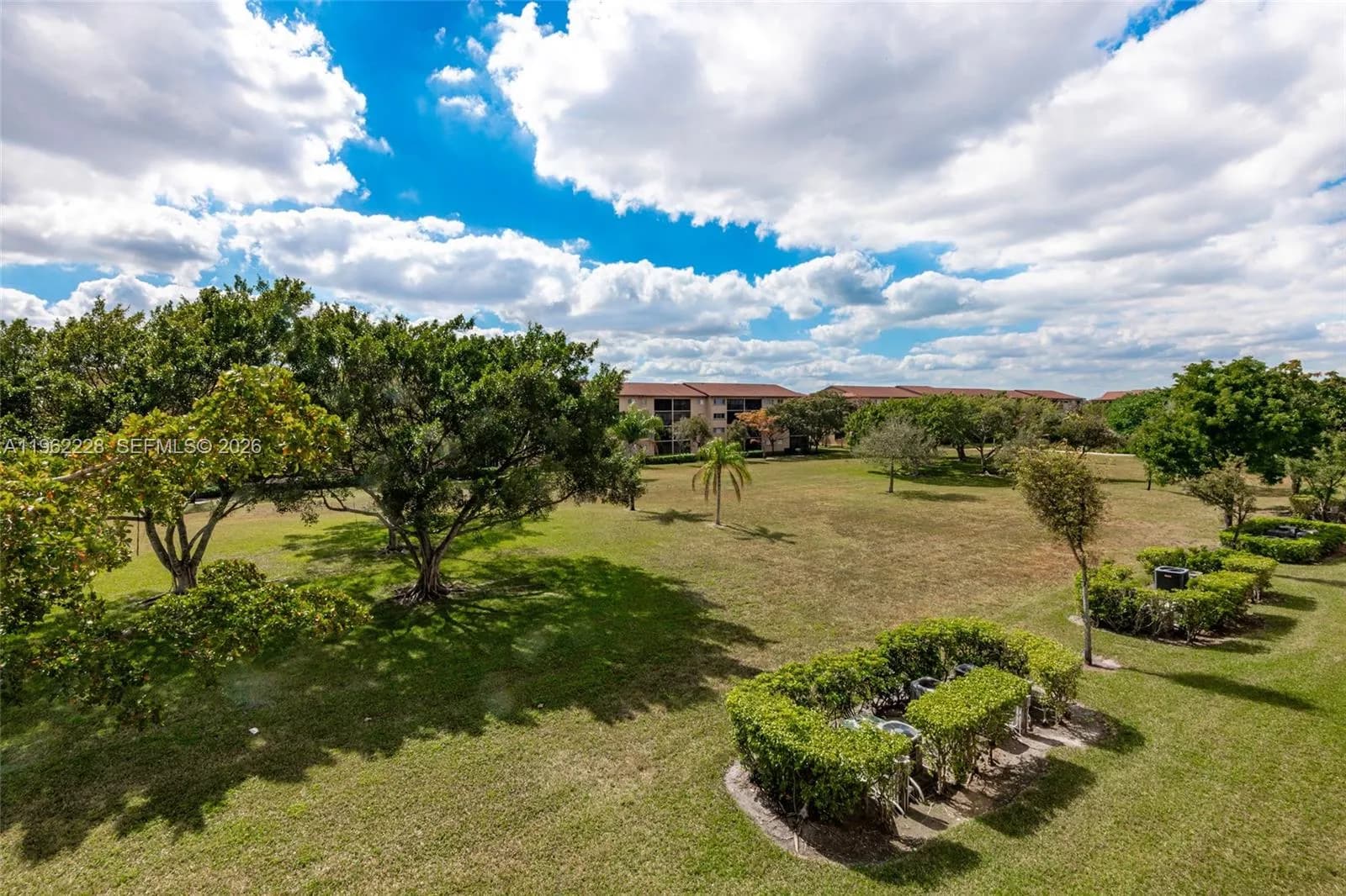 12550 SW 15th St # 302E, Pembroke Pines FL 33027