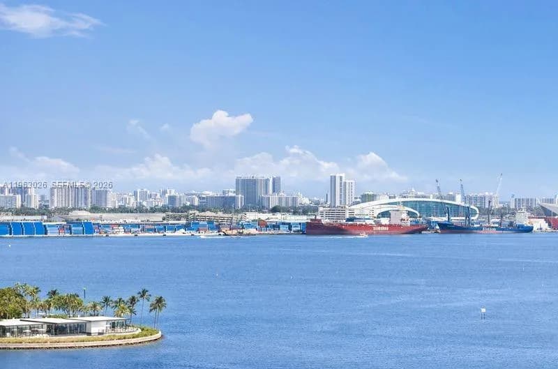 1331 Brickell Bay Dr # 1602, Miami FL 33131