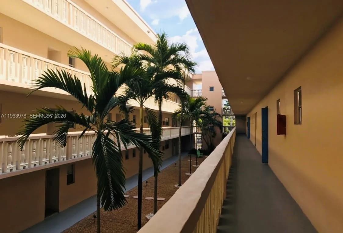 410 SE 2nd St # 210, Hallandale Beach FL 33009