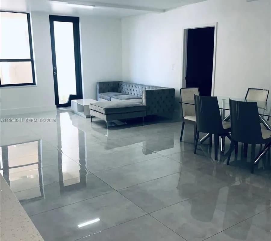 10185 Collins Ave # 209, Bal Harbour FL 33154