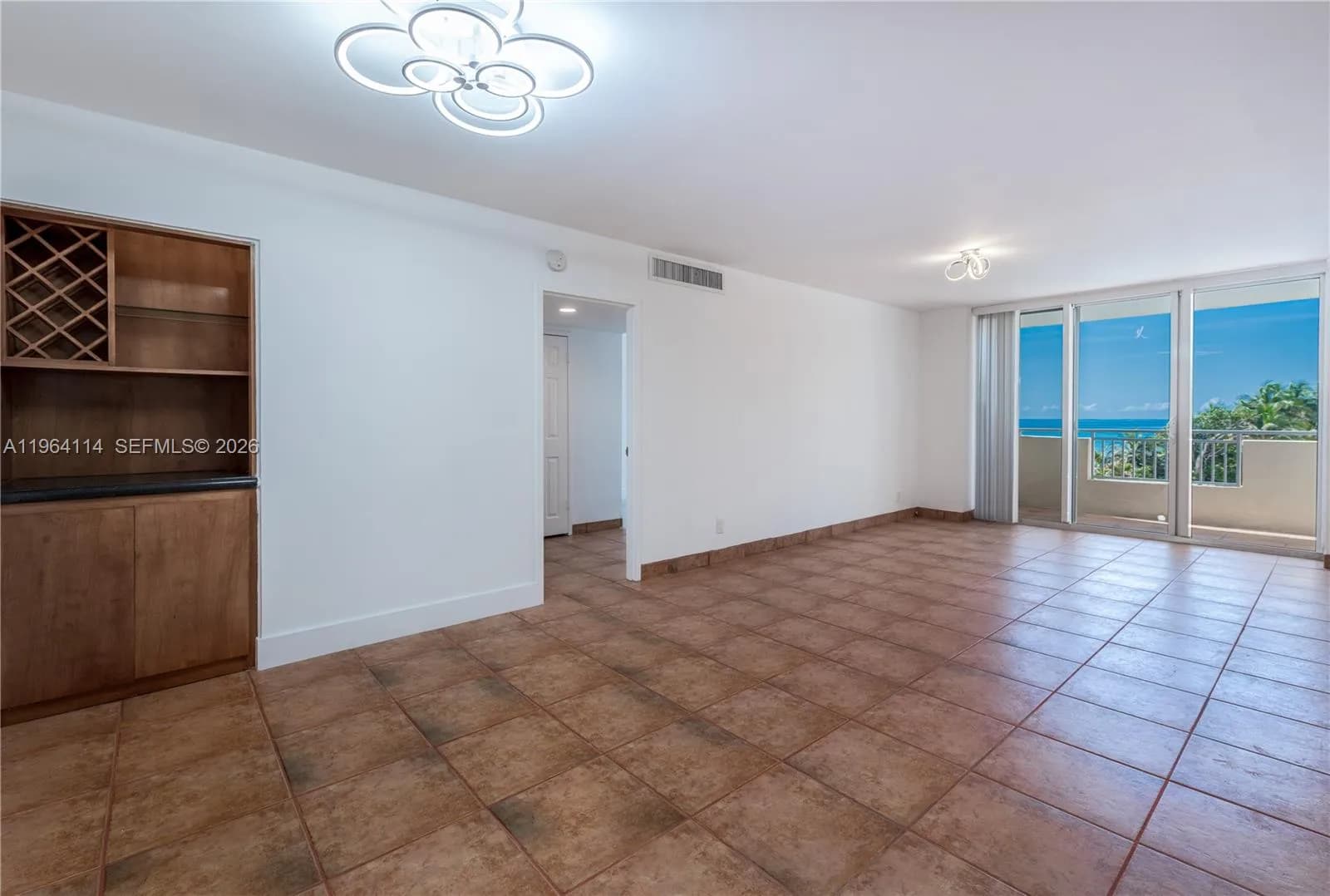 3180 S Ocean Dr # 310, Hallandale Beach FL 33009