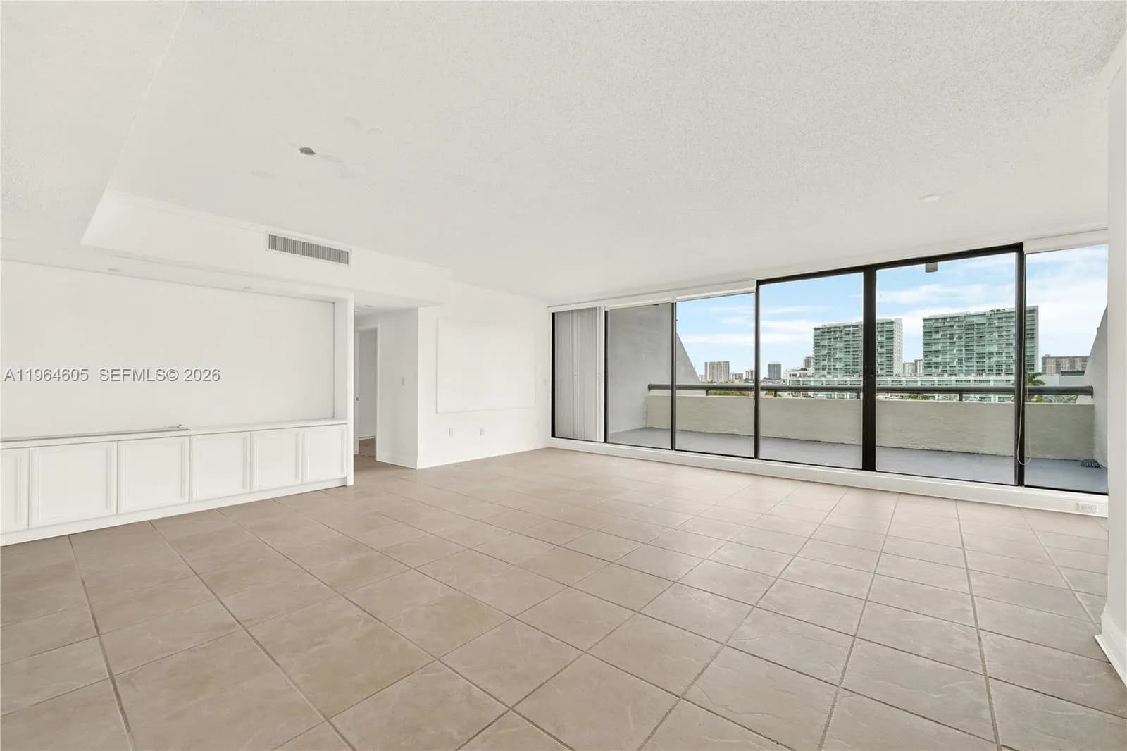 385 Poinciana Dr # 1230, Sunny Isles Beach FL 33160