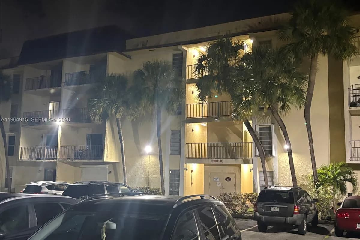 11905 NE 2nd Ave # C306, North Miami FL 33161