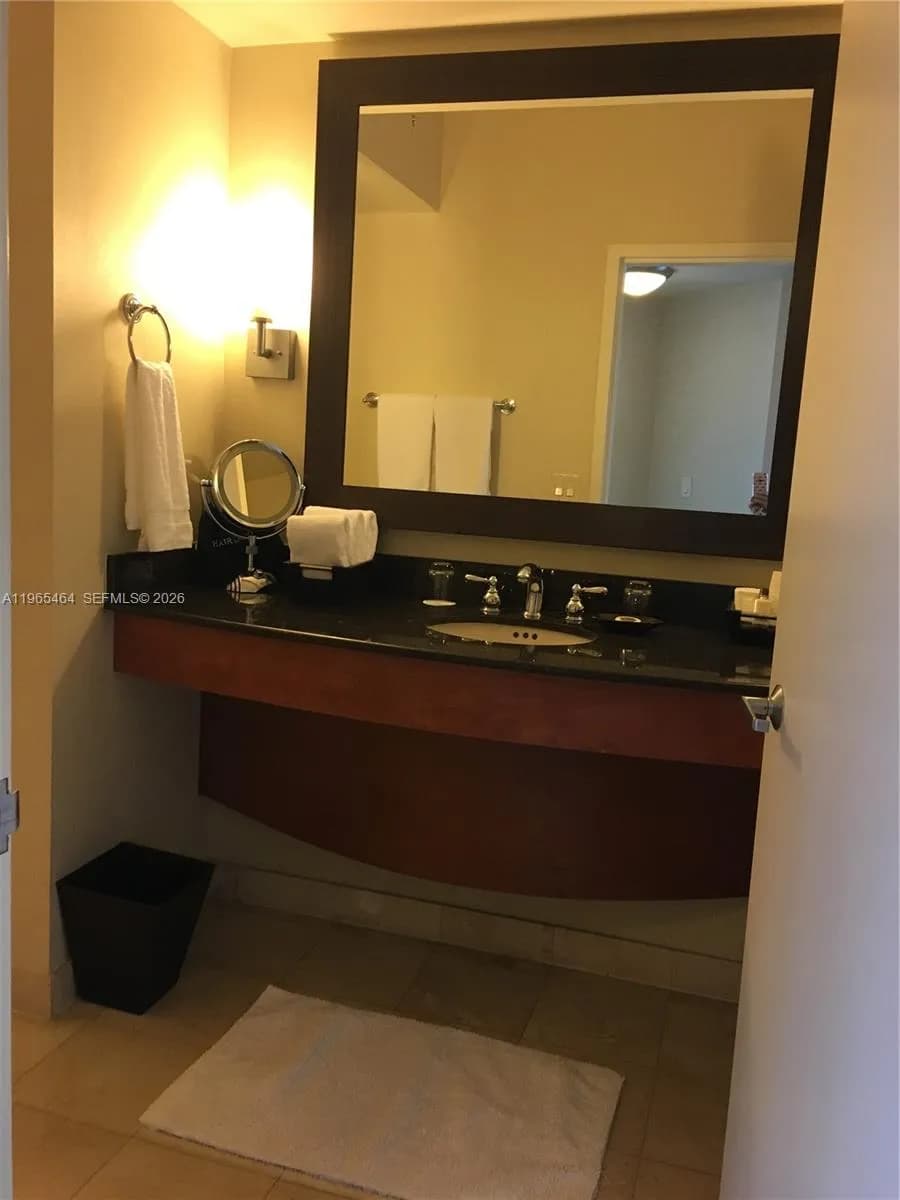 18001 Collins Ave # 2306, Sunny Isles Beach FL 33160