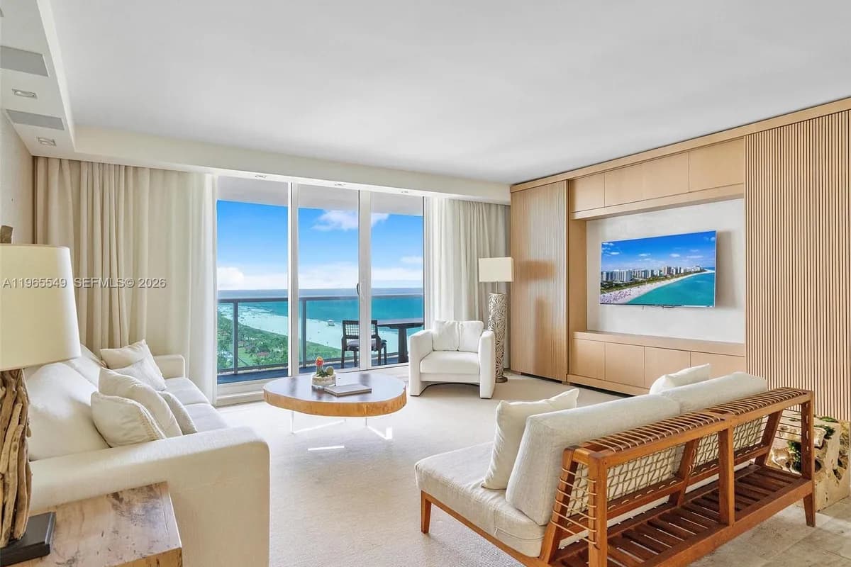 102 24th St # 1119, Miami Beach FL 33139