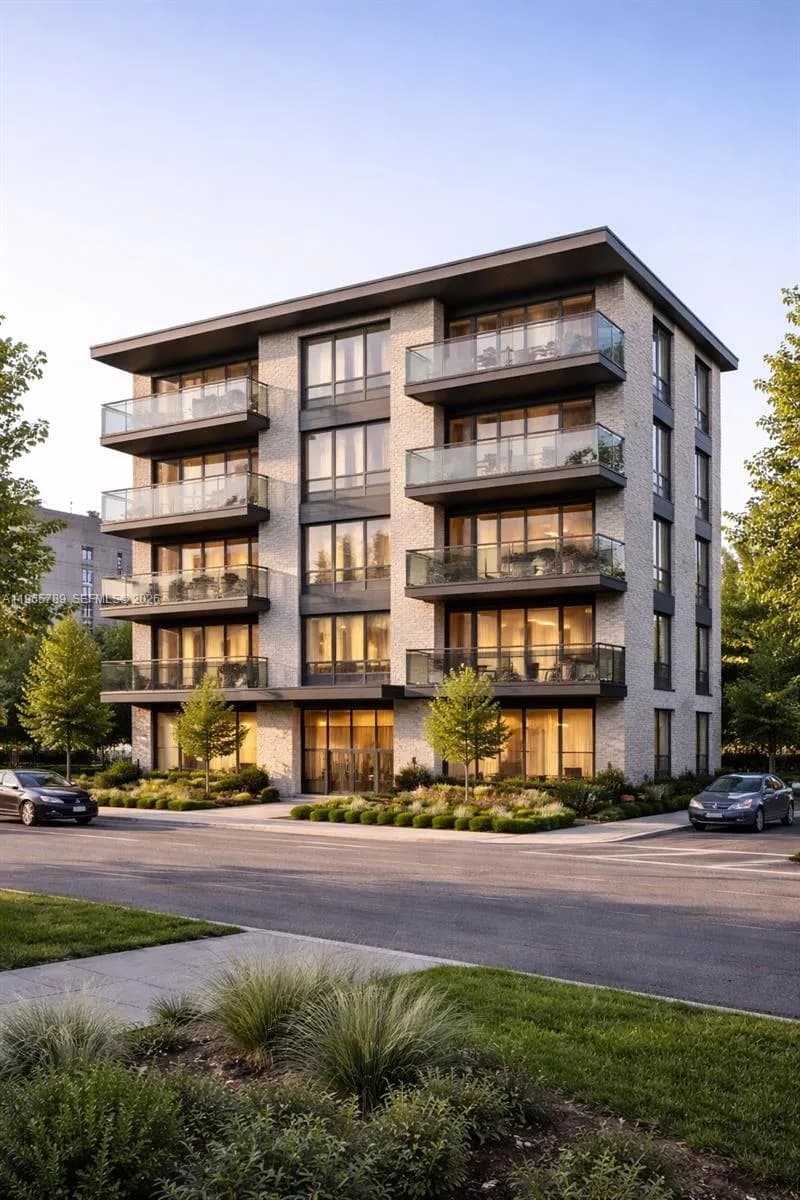 1946 Madison St, Hollywood FL 33020