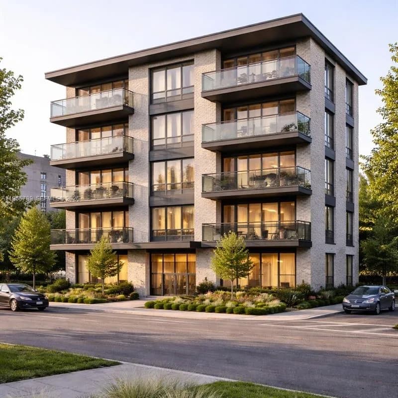 1946 Madison St, Hollywood FL 33020