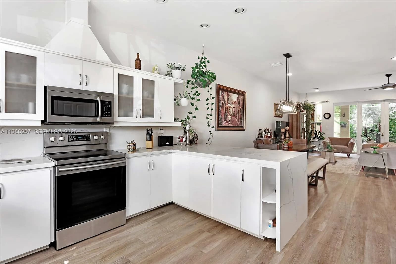 1619 Harrison St, Hollywood FL 33020