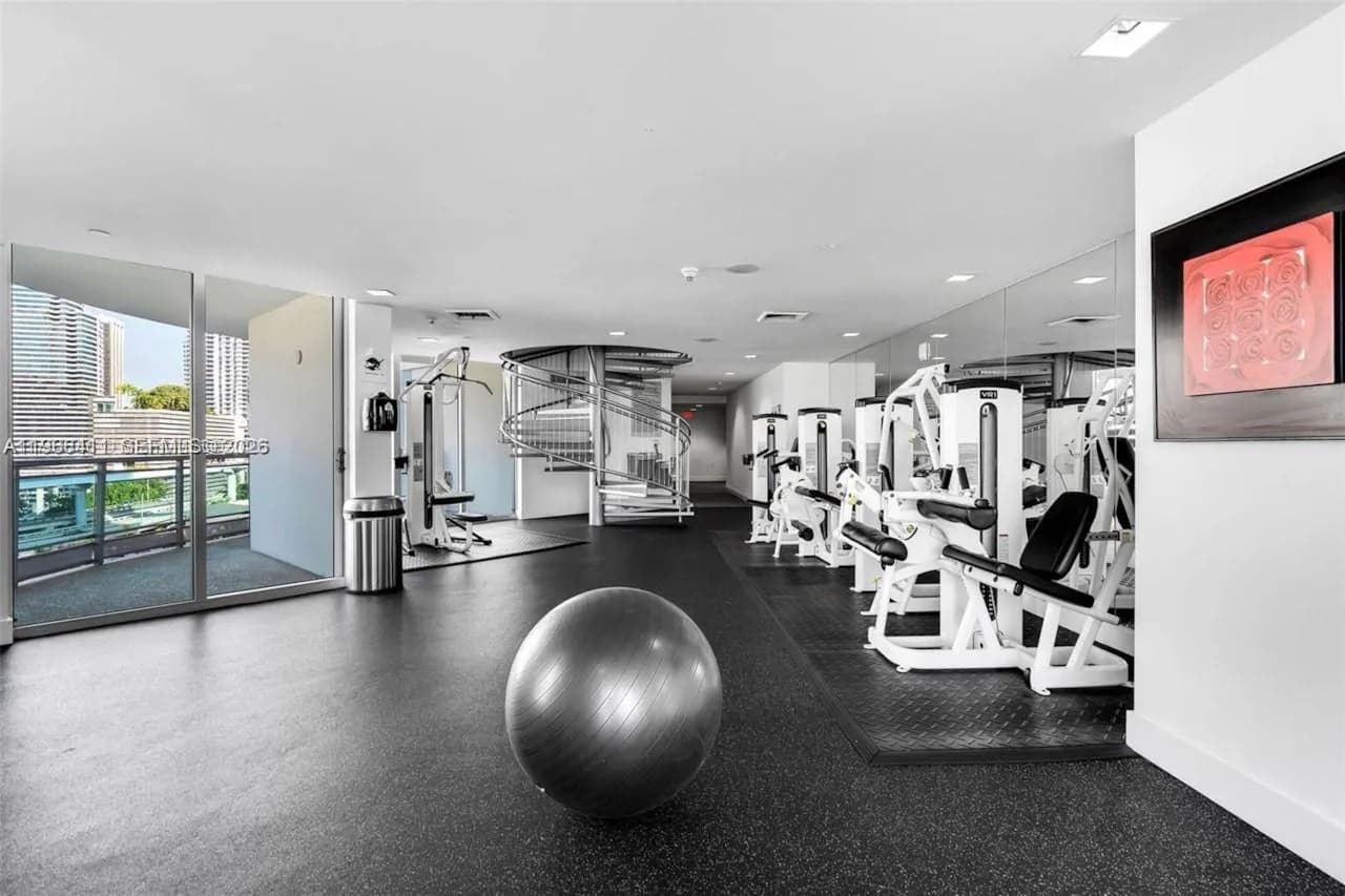 350 S Miami Ave # 2714, Miami FL 33130