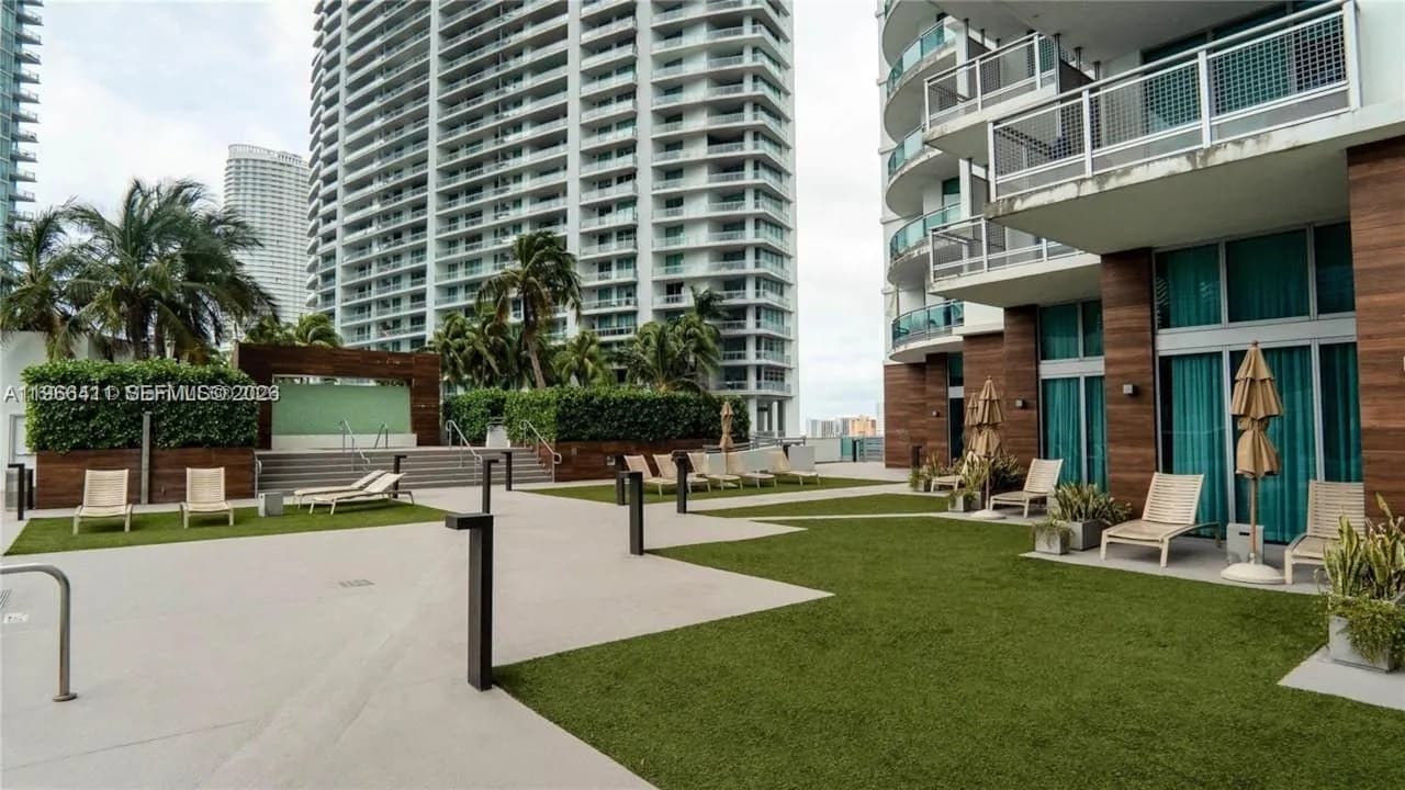 350 S Miami Ave # 2714, Miami FL 33130