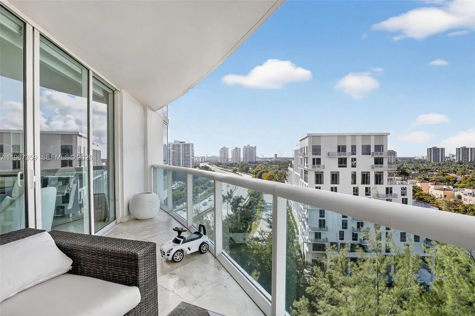 19400 Turnberry Way # 1012, Aventura FL 33180