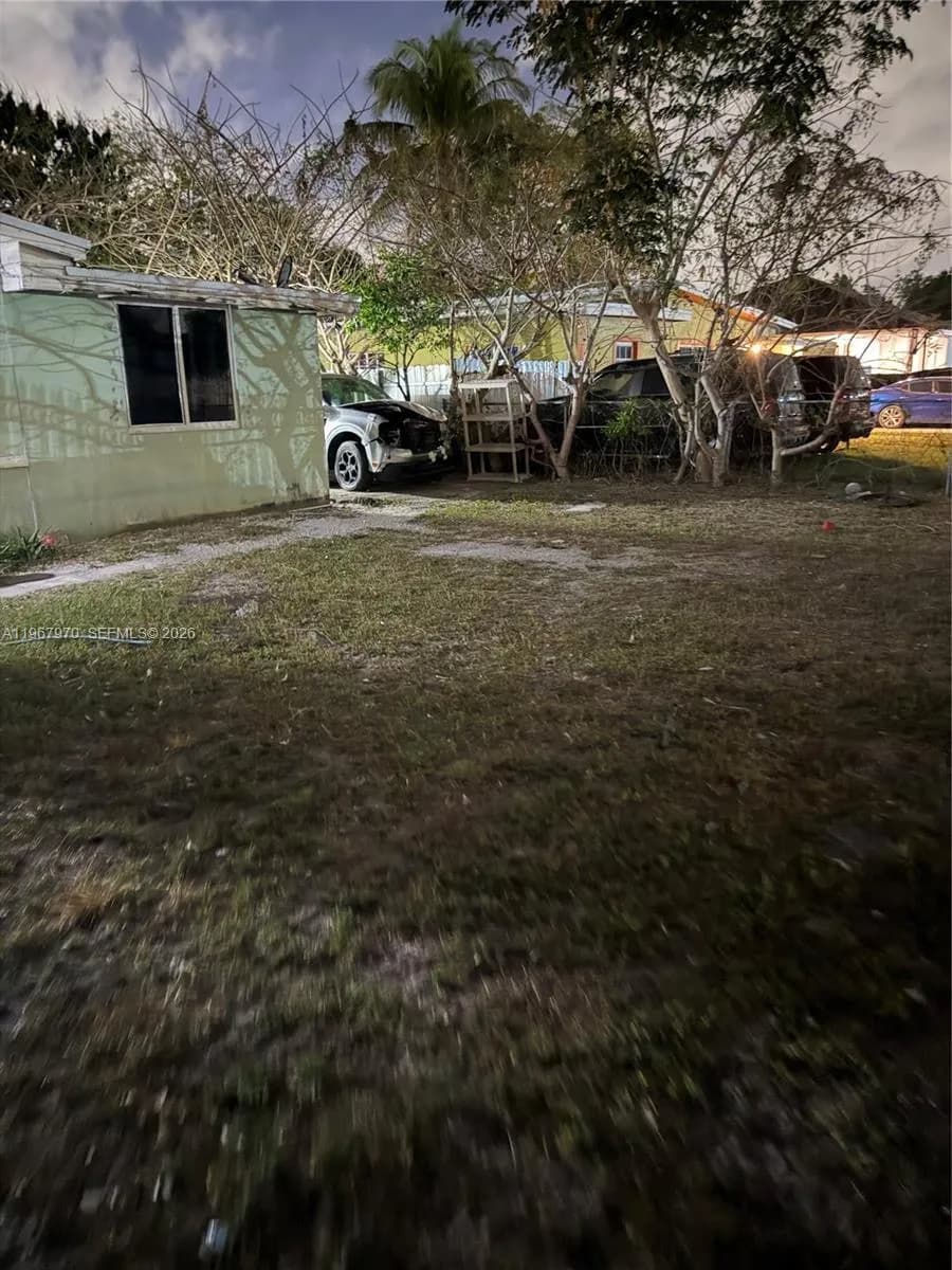12040 NW 20th Ave, Miami FL 33167