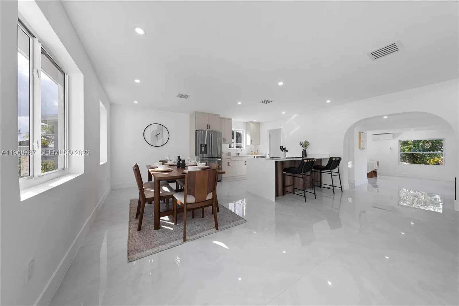 651 NW 9th St, Homestead FL 33030