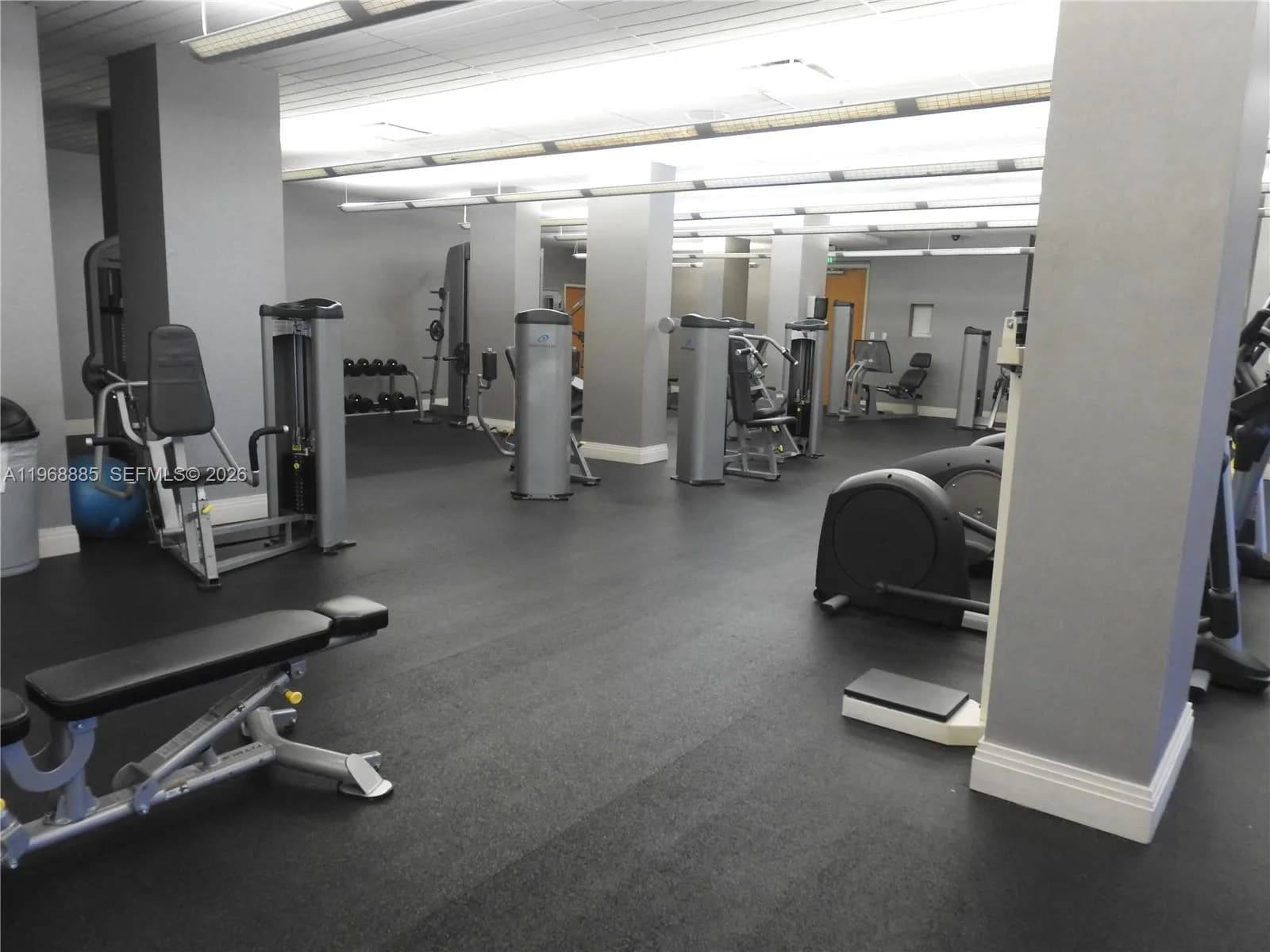 3901 S Ocean Dr, Hollywood FL 33019