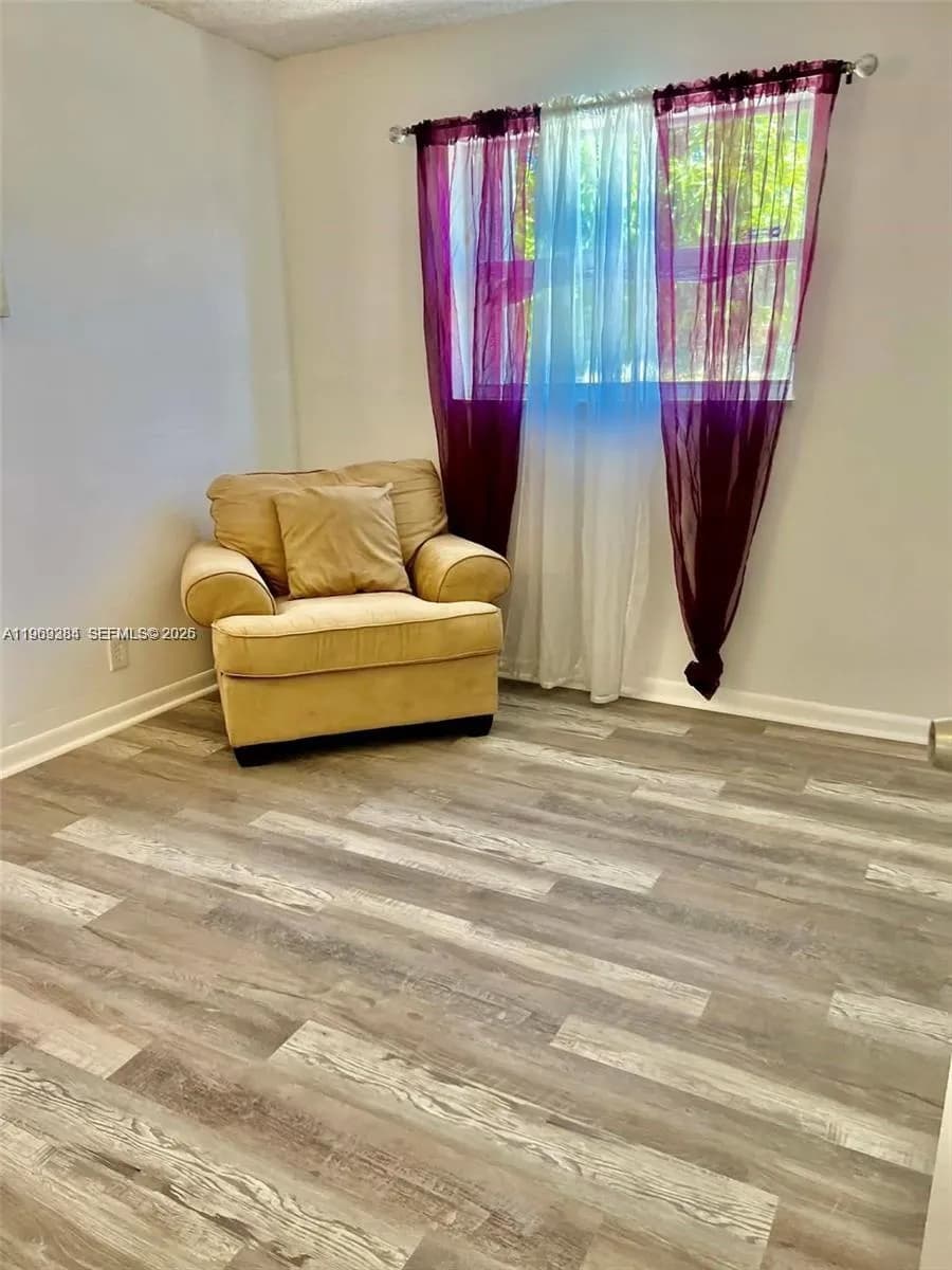 1330 SW 6th Ter, Deerfield Beach FL 33441