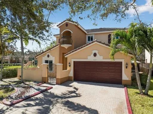 426 NE 20th Ave, Homestead FL 33033