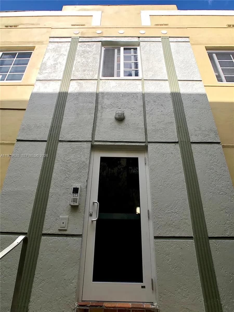 1521 Jefferson Ave, Miami Beach FL 33139