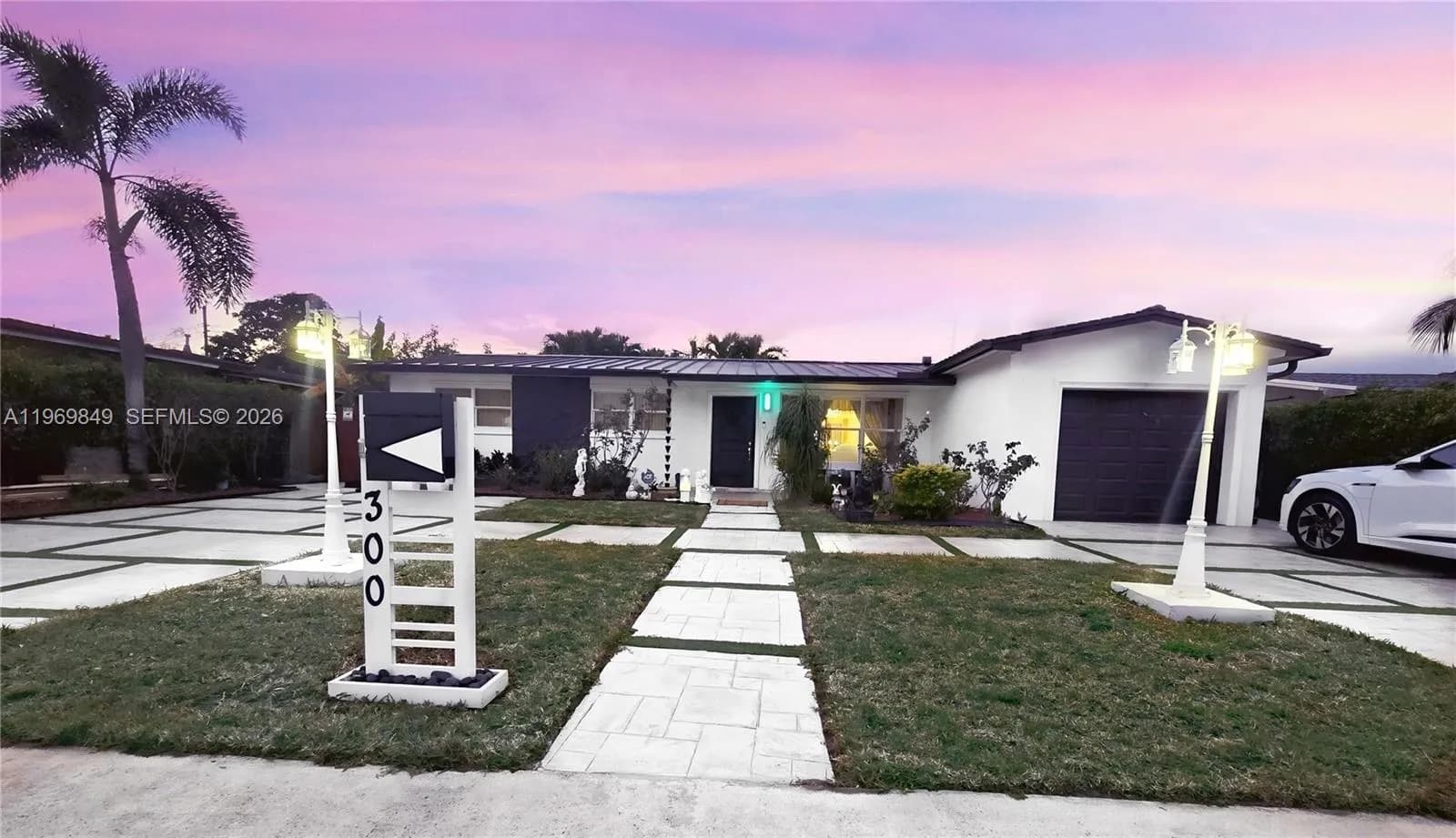 300 NW 77th Way, Pembroke Pines FL 33024