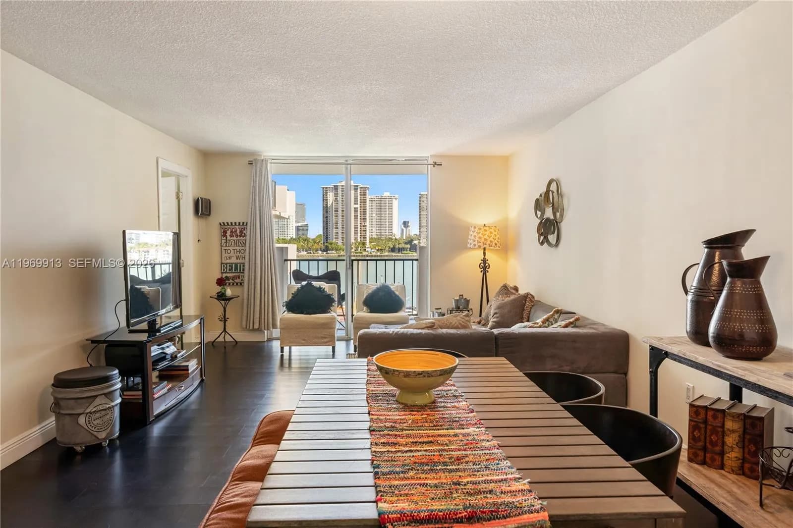 2750 NE 183rd St # 401, Aventura FL 33160