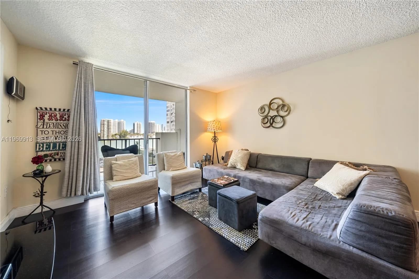 2750 NE 183rd St # 401, Aventura FL 33160