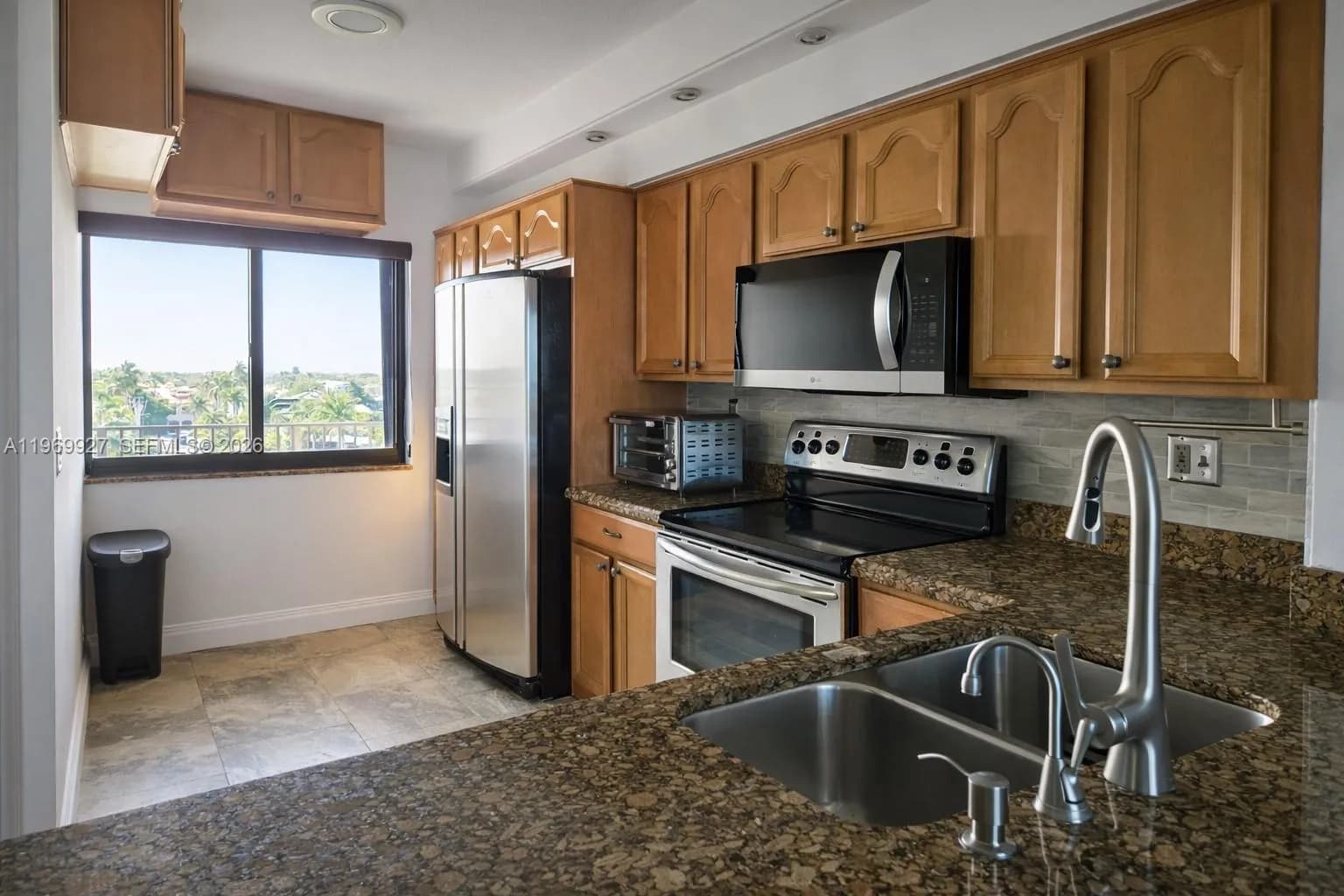 2300 NE 33rd Ave # 606, Fort Lauderdale FL 33305