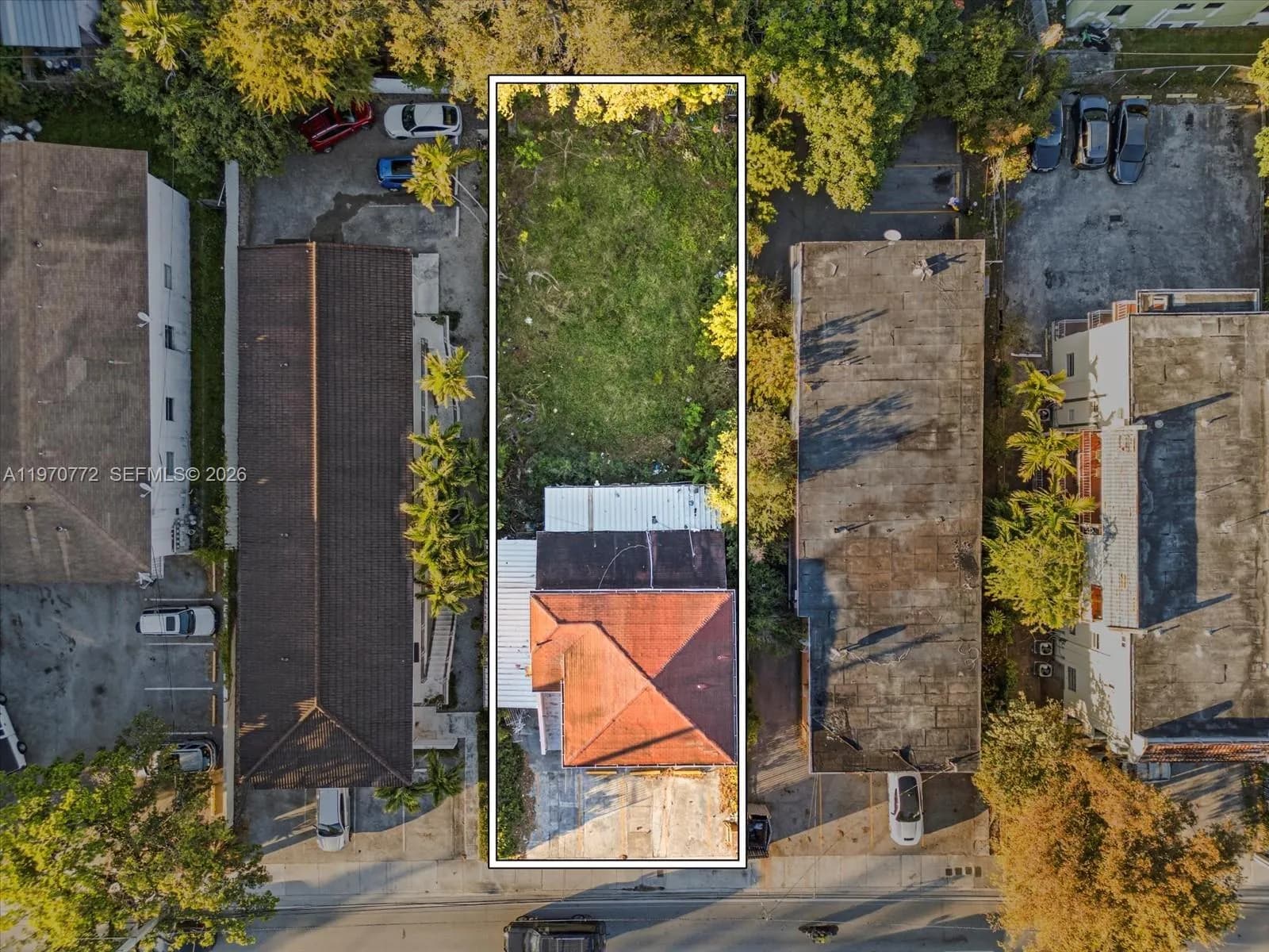 937 SW 7th St, Miami FL 33130