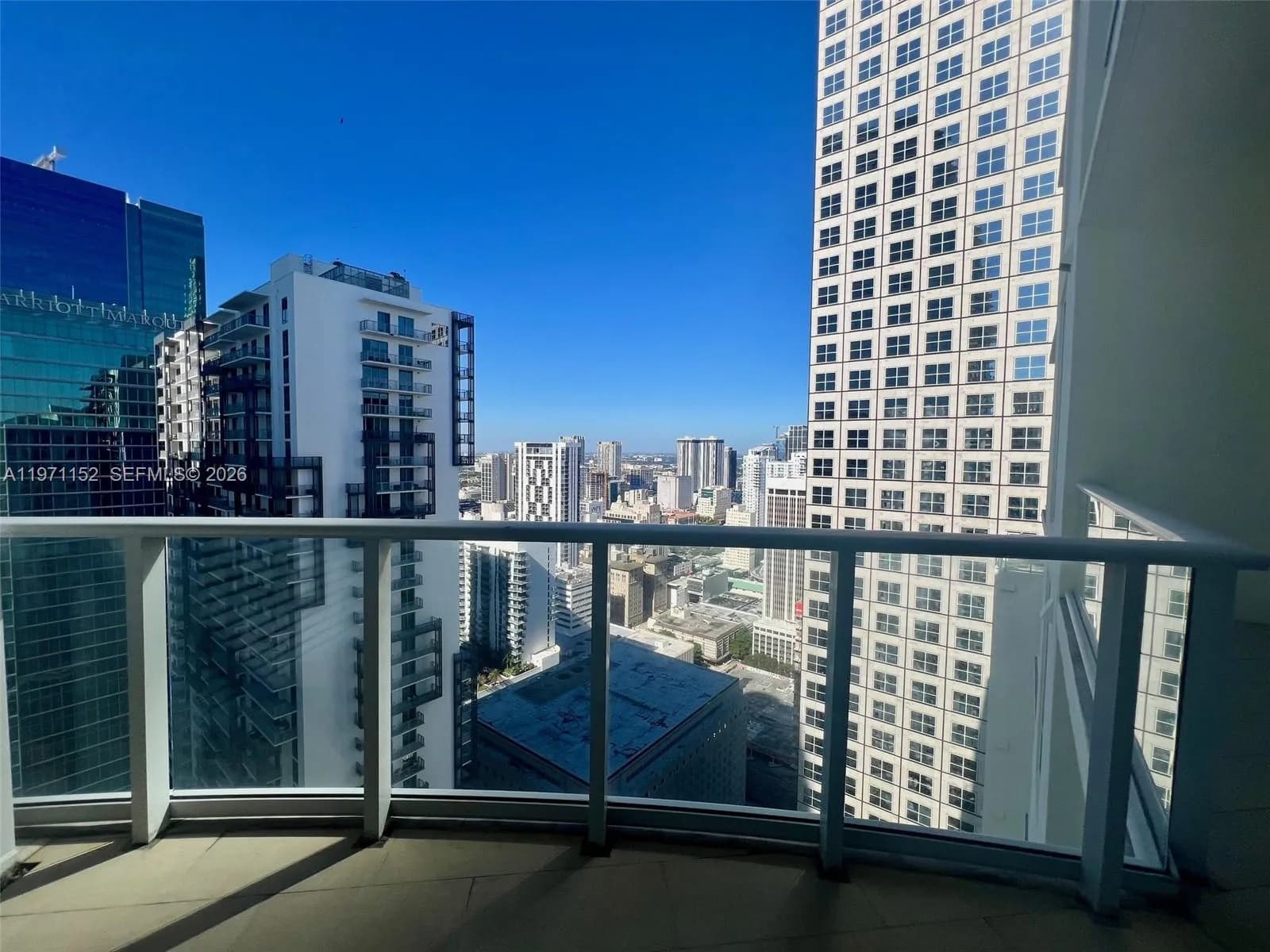 300 S Biscayne Blvd # 3907, Miami FL 33131