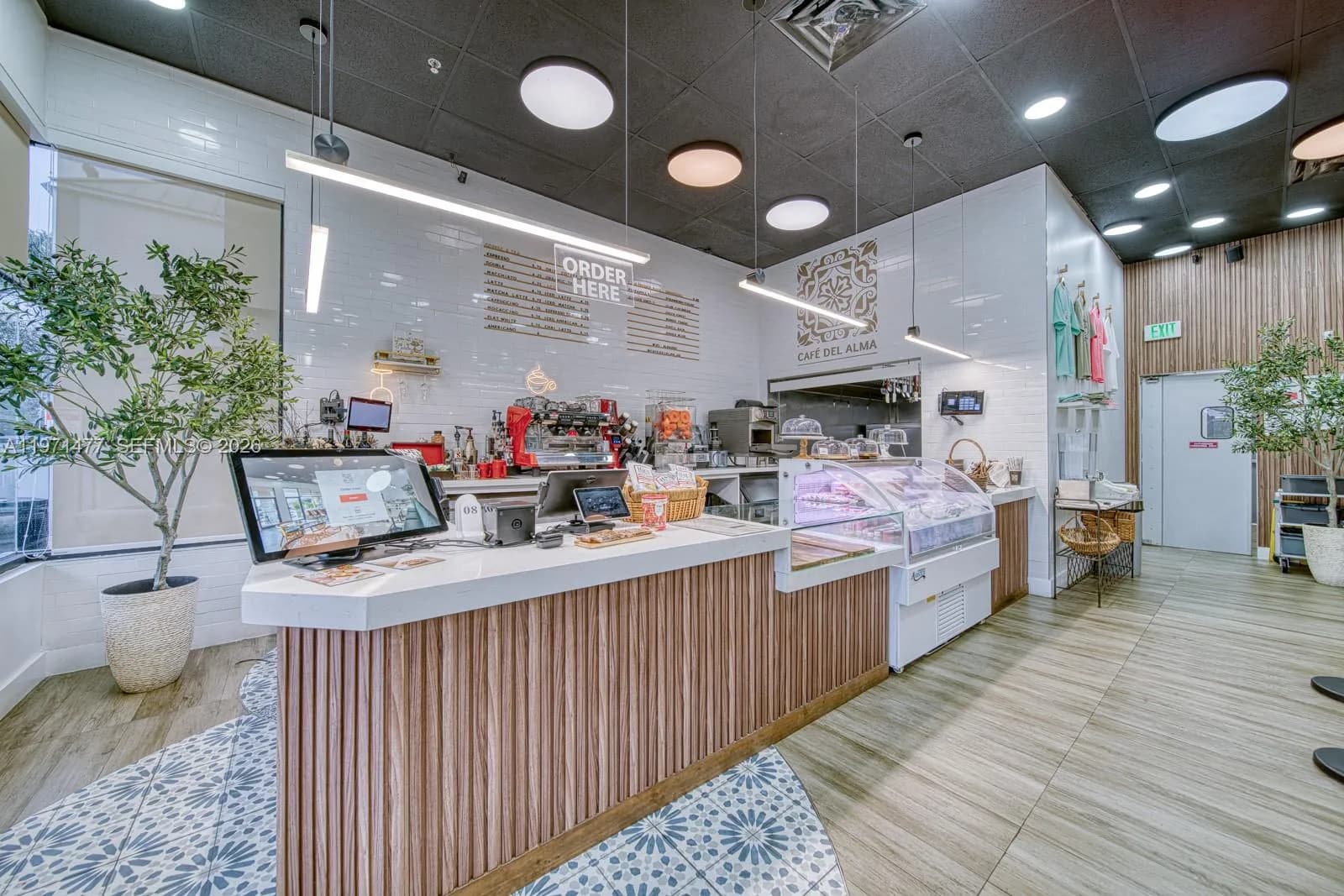 Restaurant For Sale On Busy Biscayne Boulevard, North Miami Beach FL 33160