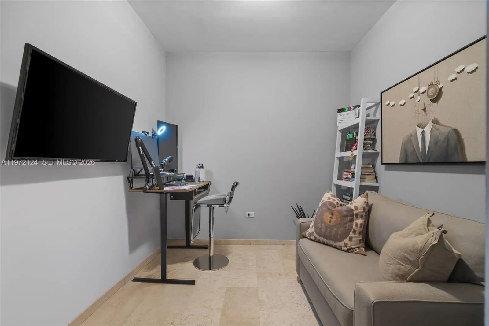 68 SE 6th St # 3209, Miami FL 33131