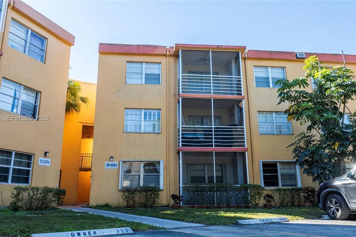 4394 NW 9th Ave # 3H, Deerfield Beach FL 33064