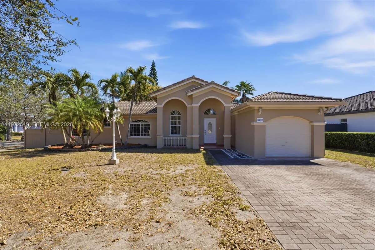 18049 SW 152nd Ave, Miami FL 33187