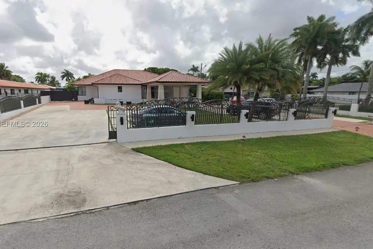 3265 SW 129th Ave, Miami FL 33175
