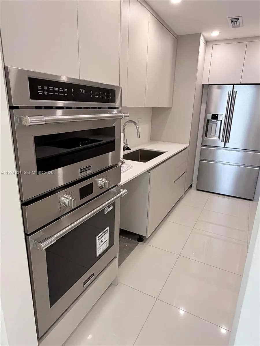 3001 S Ocean Dr # 511, Hollywood FL 33019