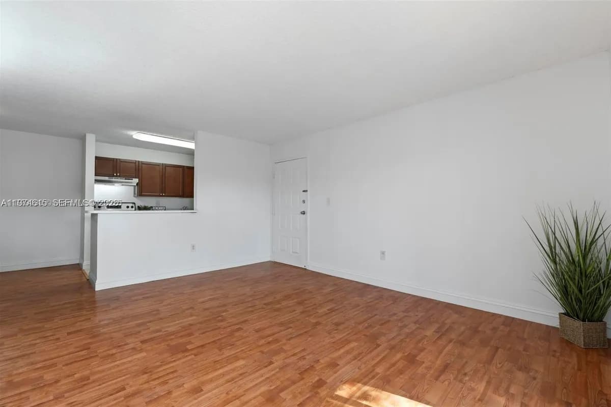 15600 SW 80th St # 203, Miami FL 33193