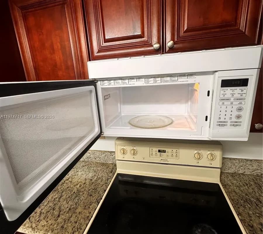 10975 SW 107th St # 202, Miami FL 33176