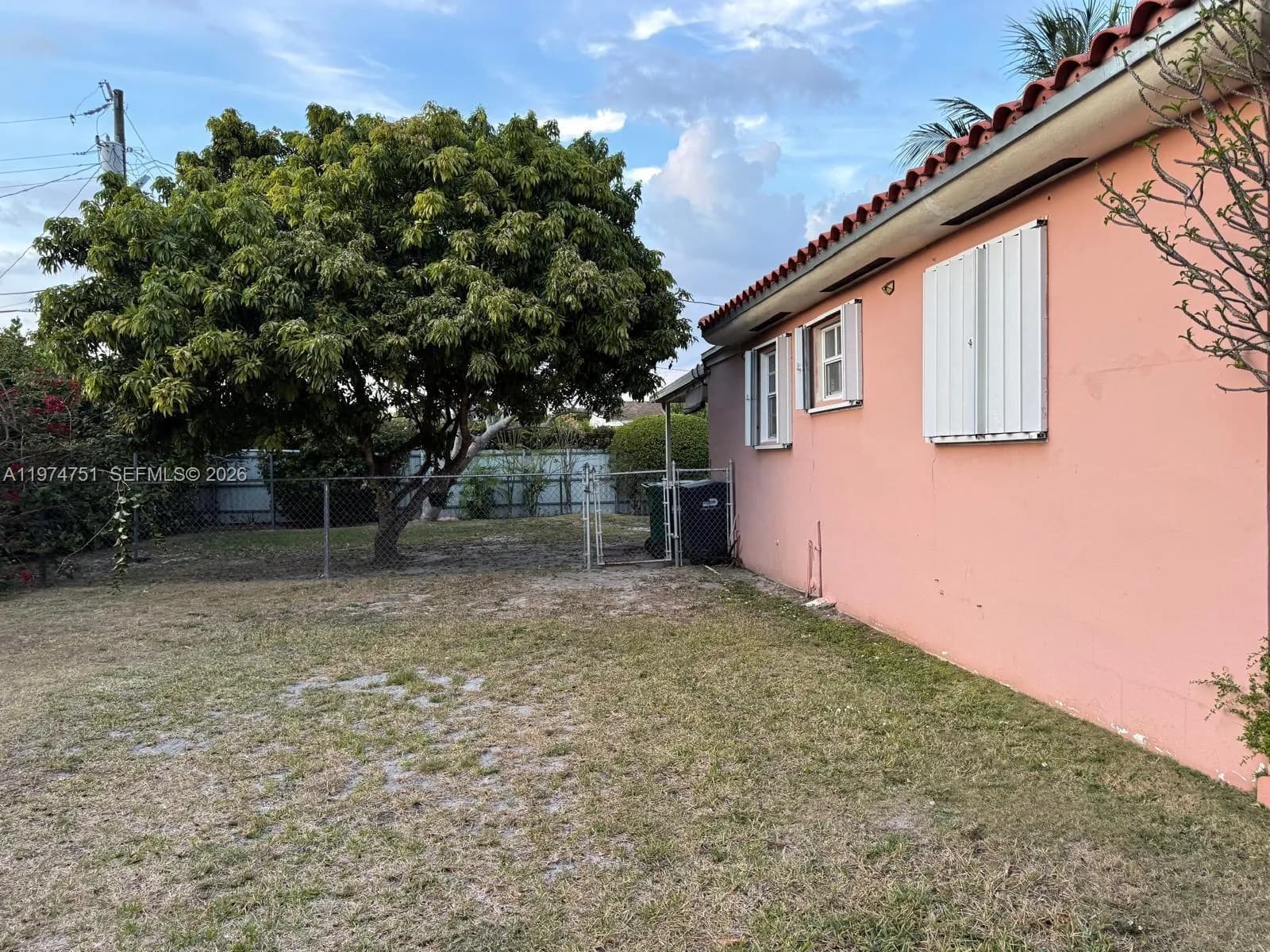 9951 SW 39th Ter, Miami FL 33165