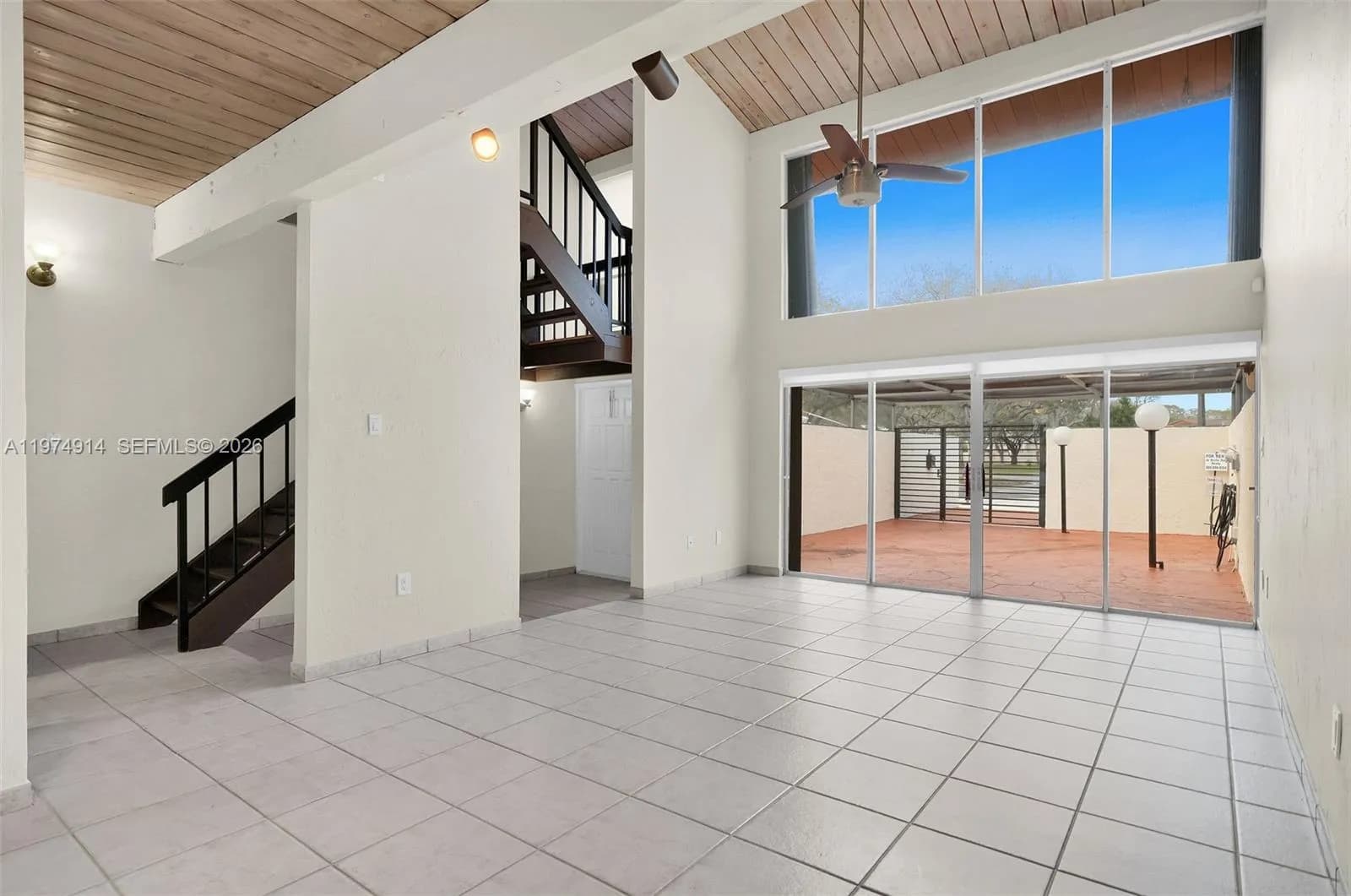 7601 SW 105th Ave, Miami FL 33173