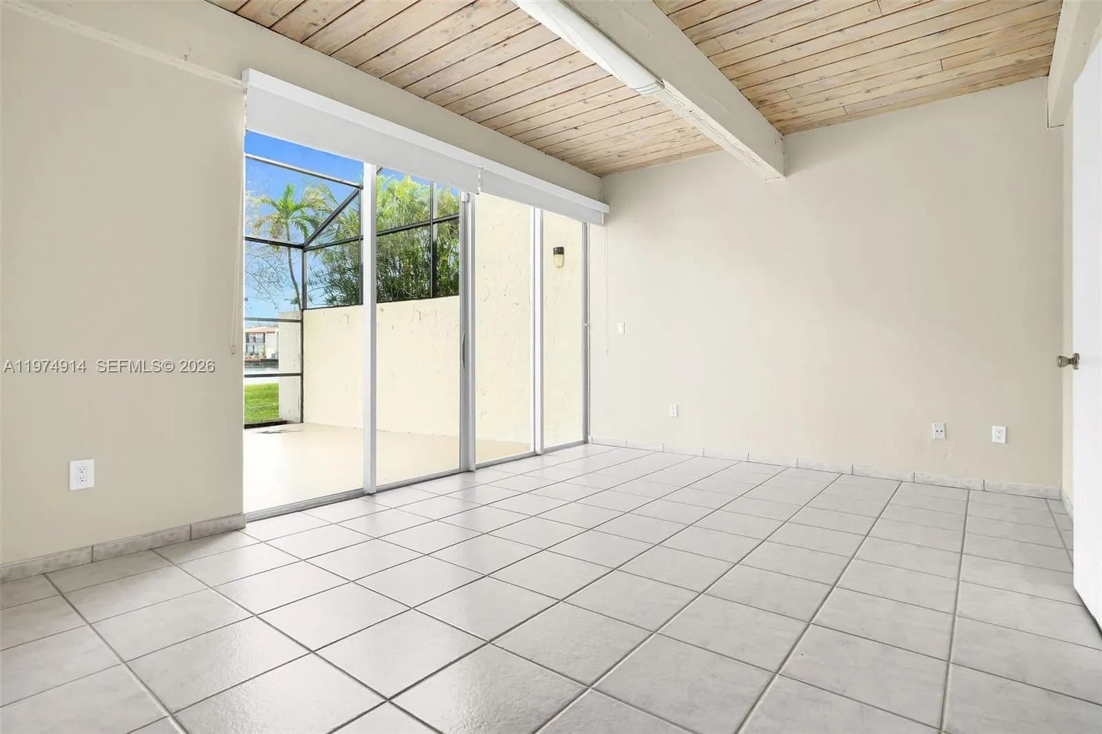 7601 SW 105th Ave, Miami FL 33173