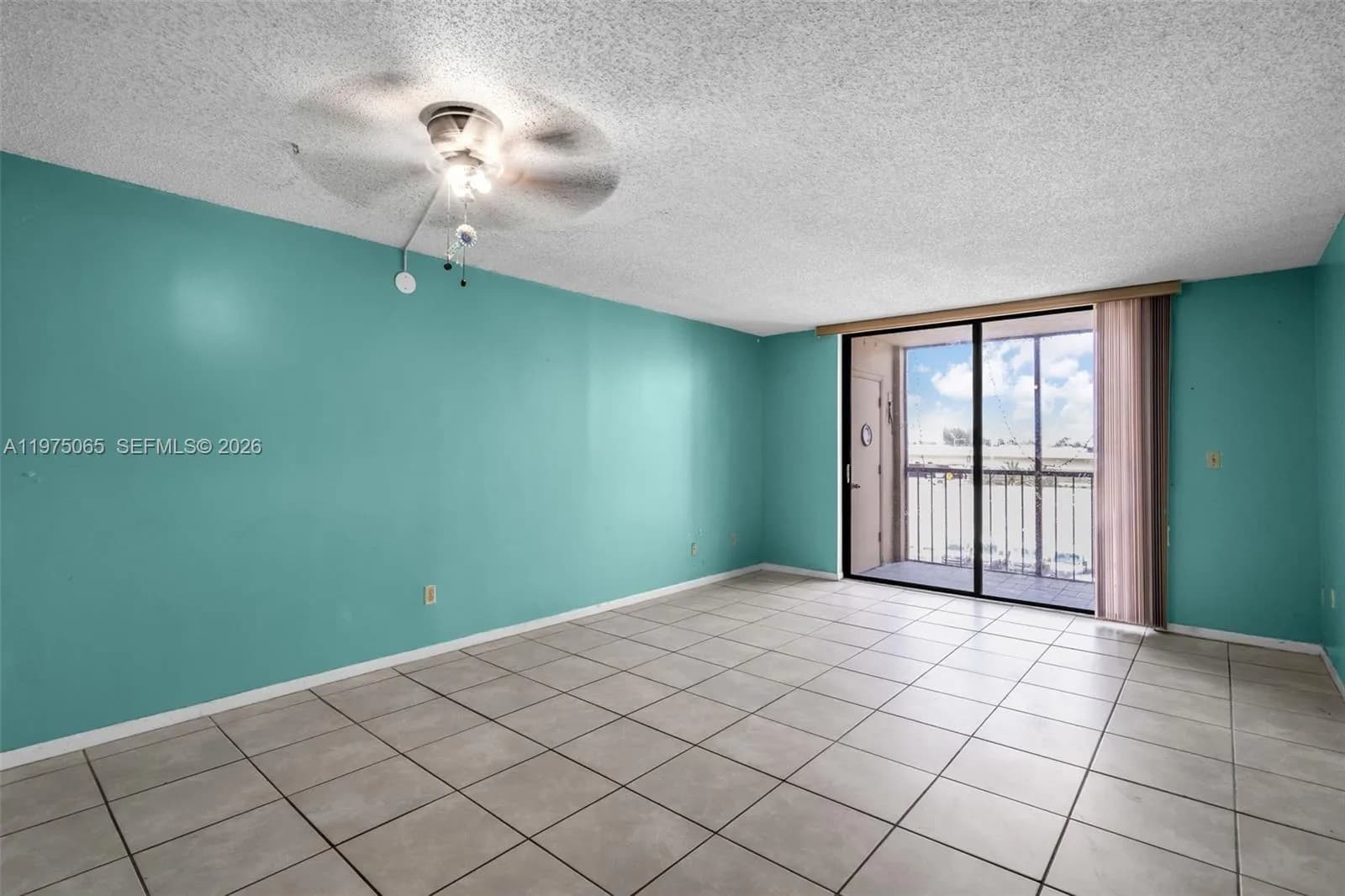 8615 NW 8th St # 421, Miami FL 33126