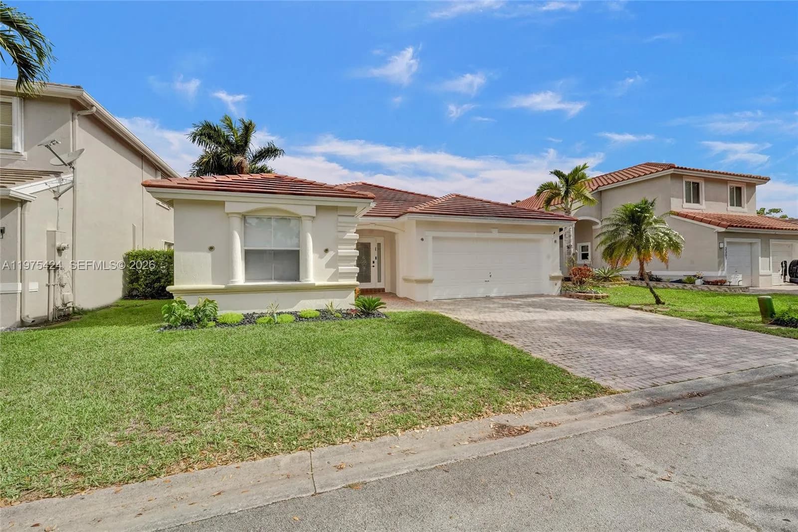 3371 SW 51st St, Hollywood FL 33312