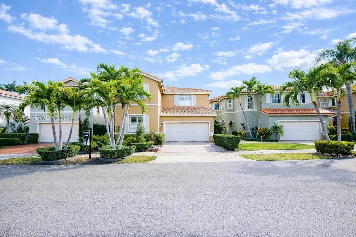 15542 SW 112th Dr, Miami FL 33196