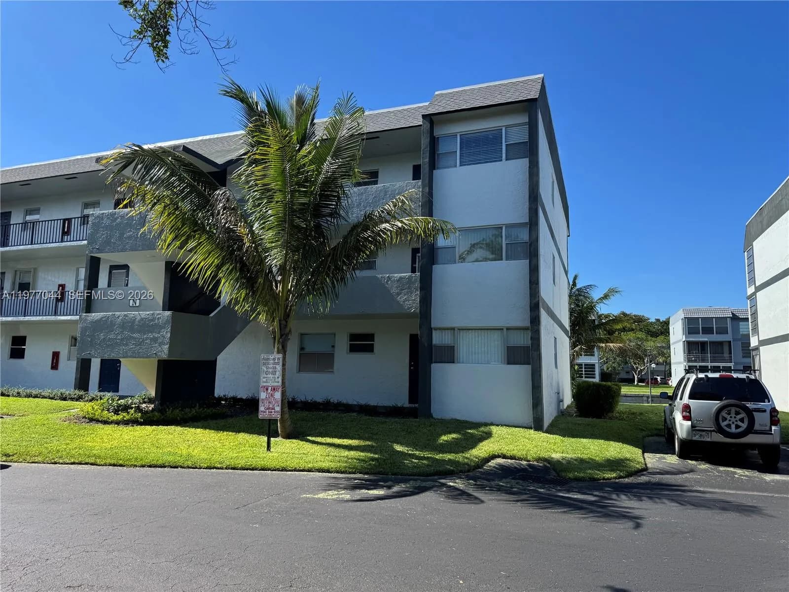 8330 Sands Point Blvd # N208, Tamarac FL 33321