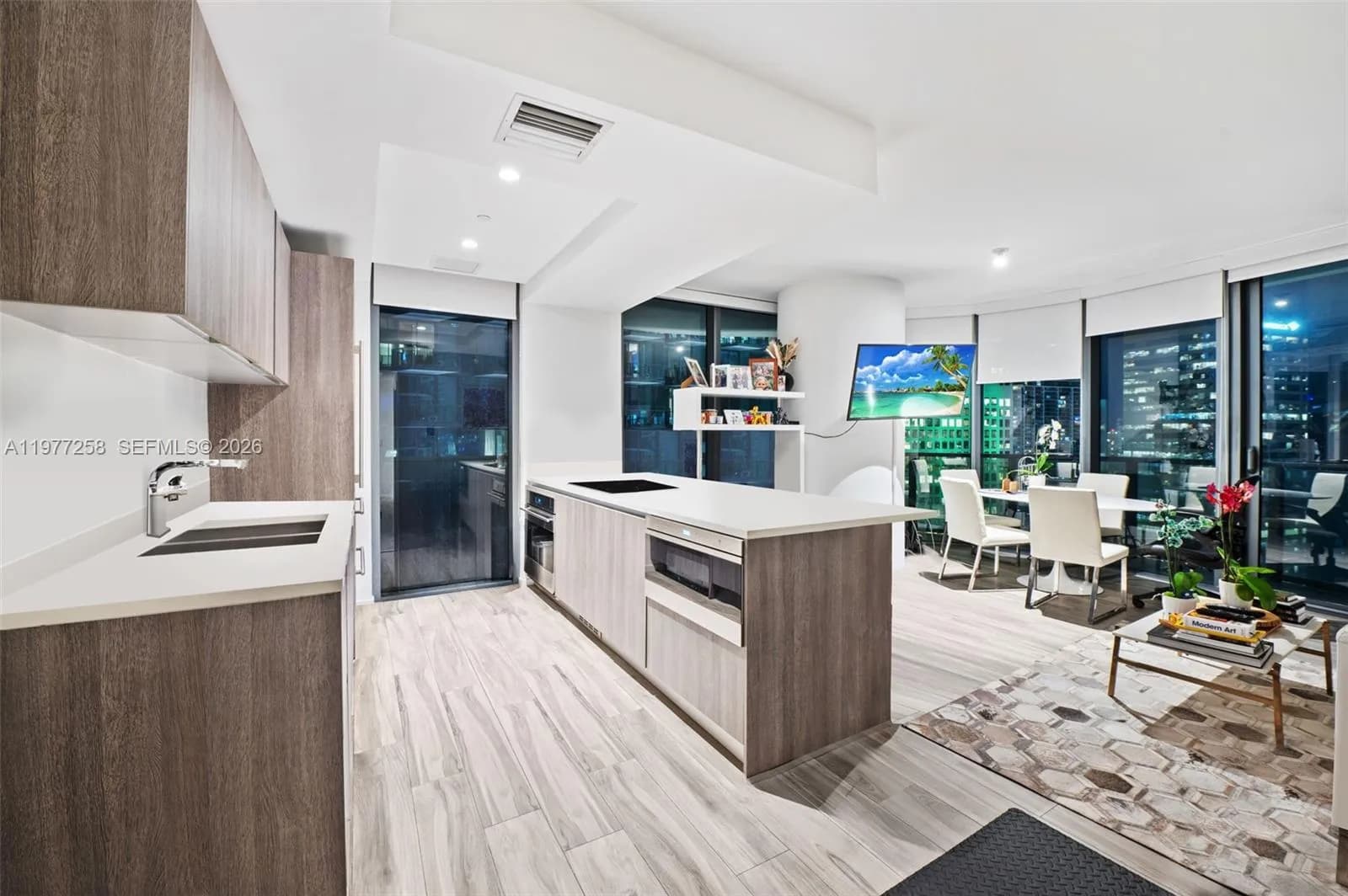 801 S Miami Ave # 2705, Miami FL 33130