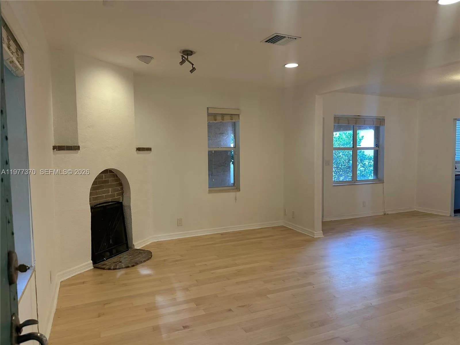 725 Navarre Ave # 725, Coral Gables FL 33134