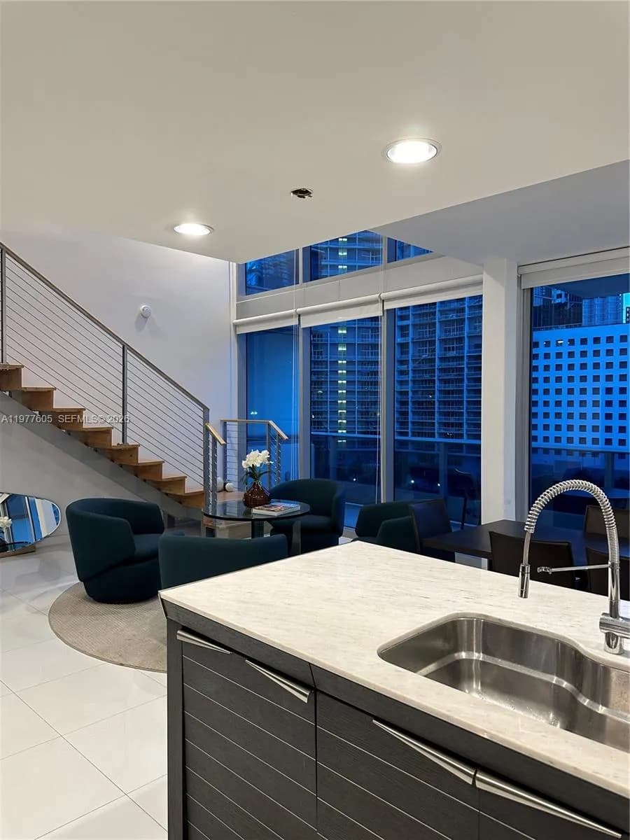 200 S Biscayne Boulevard Way # 703, Miami FL 33131