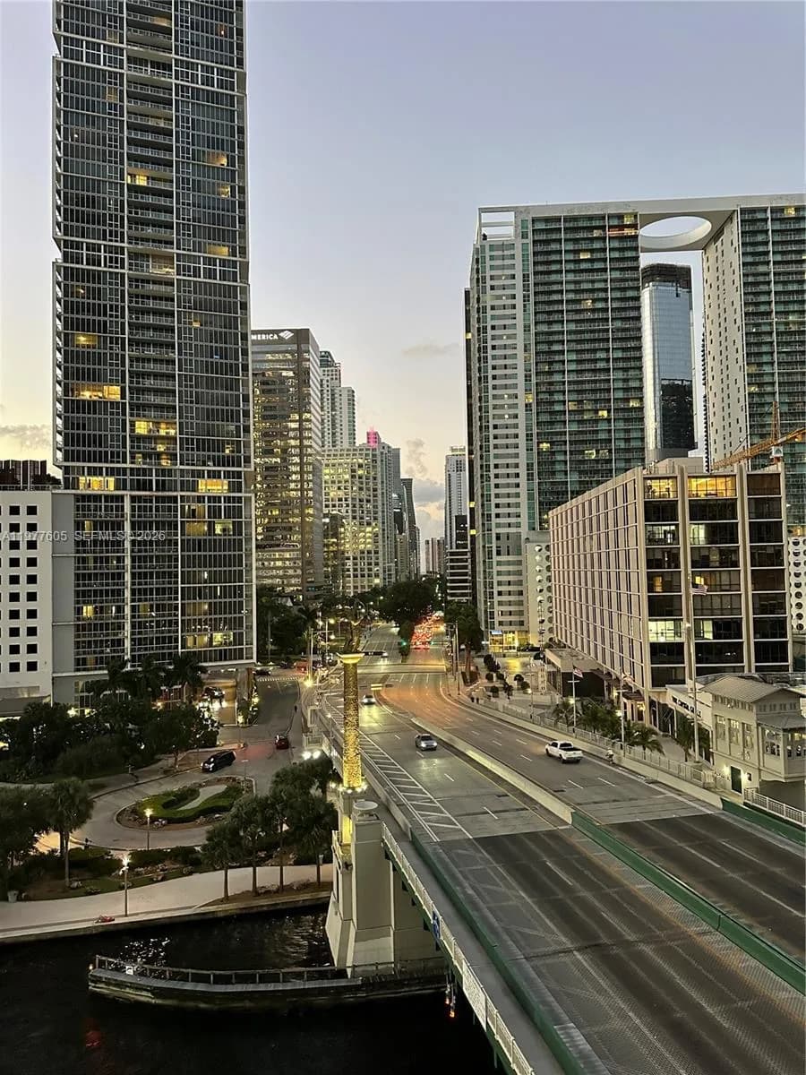 200 S Biscayne Boulevard Way # 703, Miami FL 33131