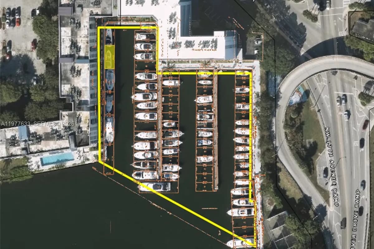 1700 NW North River Dr, Miami FL 33125