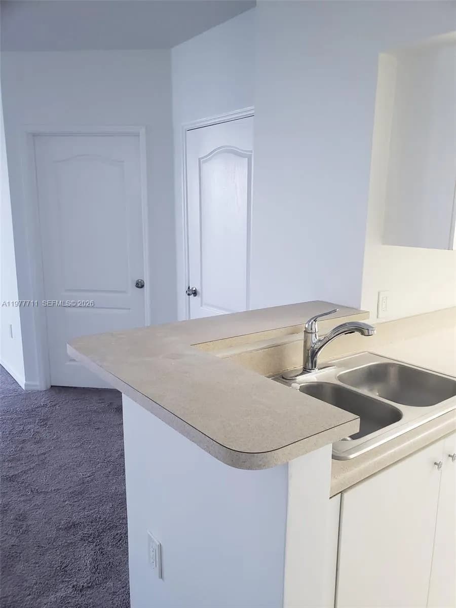 5077 NW 7th St # 903, Miami FL 33126