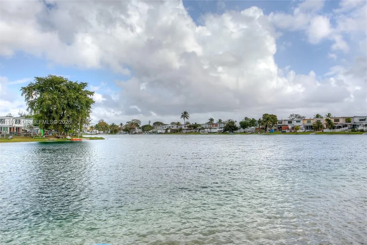 7389 W 18th Ave, Hialeah FL 33014