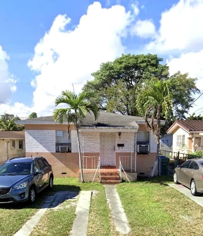330 NW 23rd Ct, Miami FL 33125